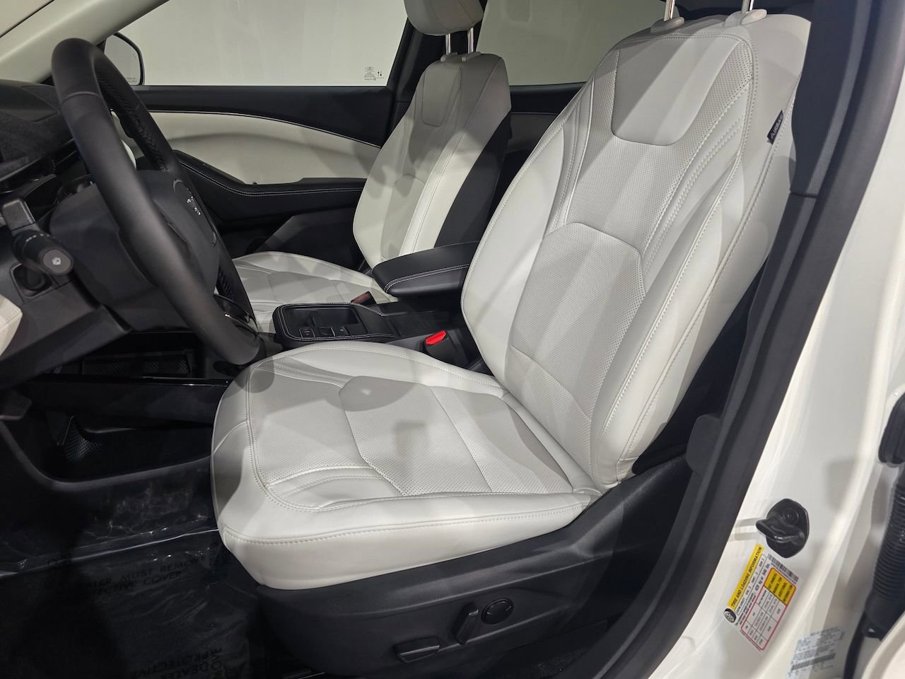 New 2025 Ford Mustang Mach-E Premium w/ Interior Protection Package AWD/4WD image 18