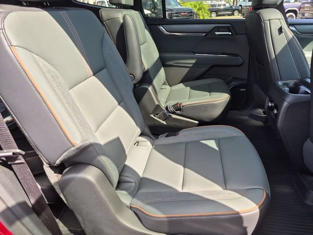 New 2026 GMC Acadia AT4 w/ LPO, Floor Liner Package AWD/4WD image 29