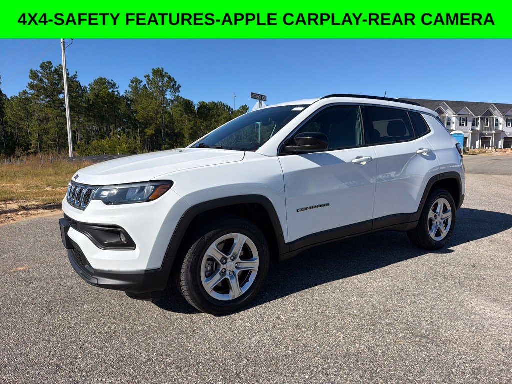 Used 2023 Jeep Compass Latitude AWD/4WD image 1