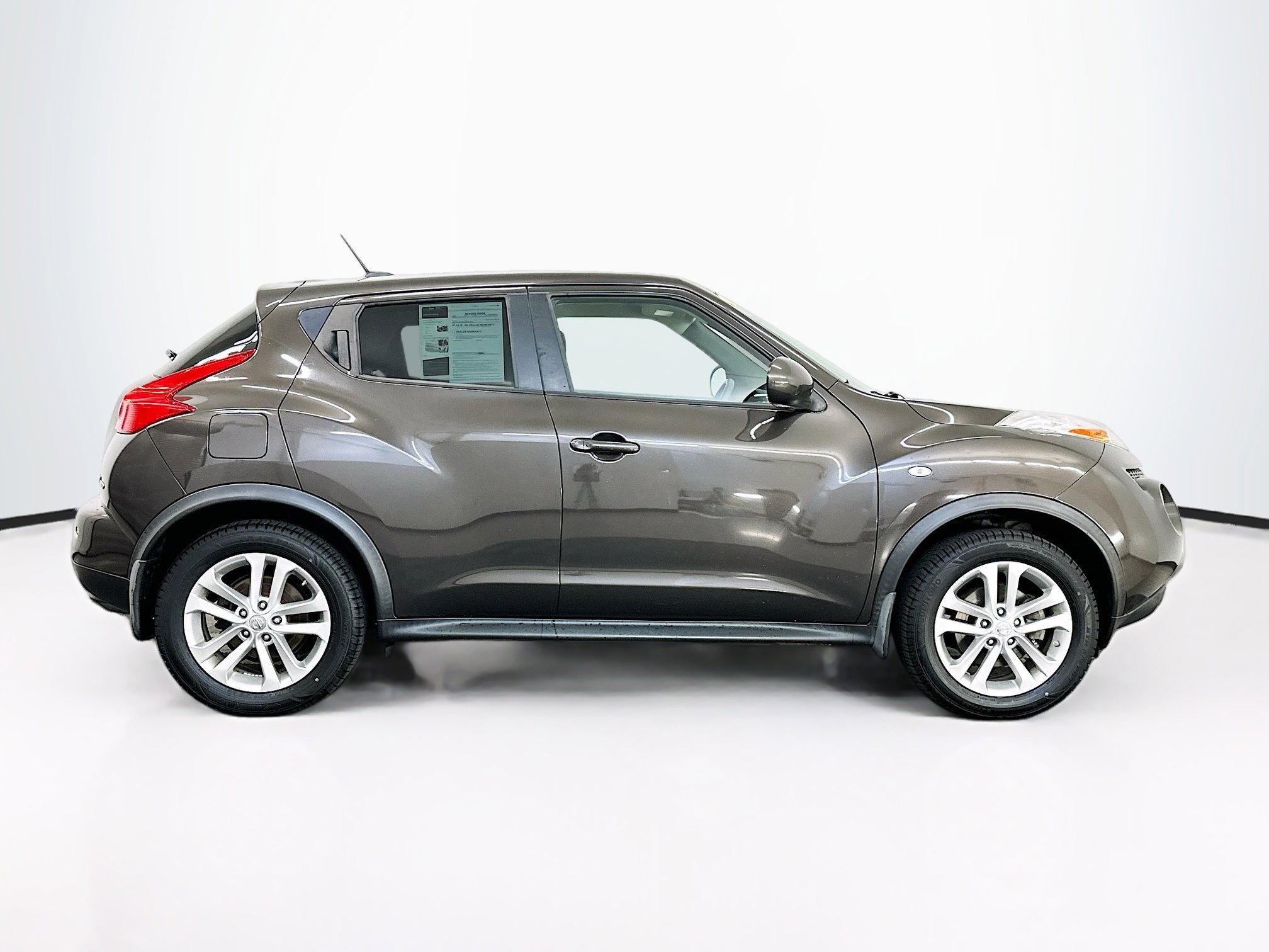 Used 2011 Nissan Juke SV AWD/4WD image 10
