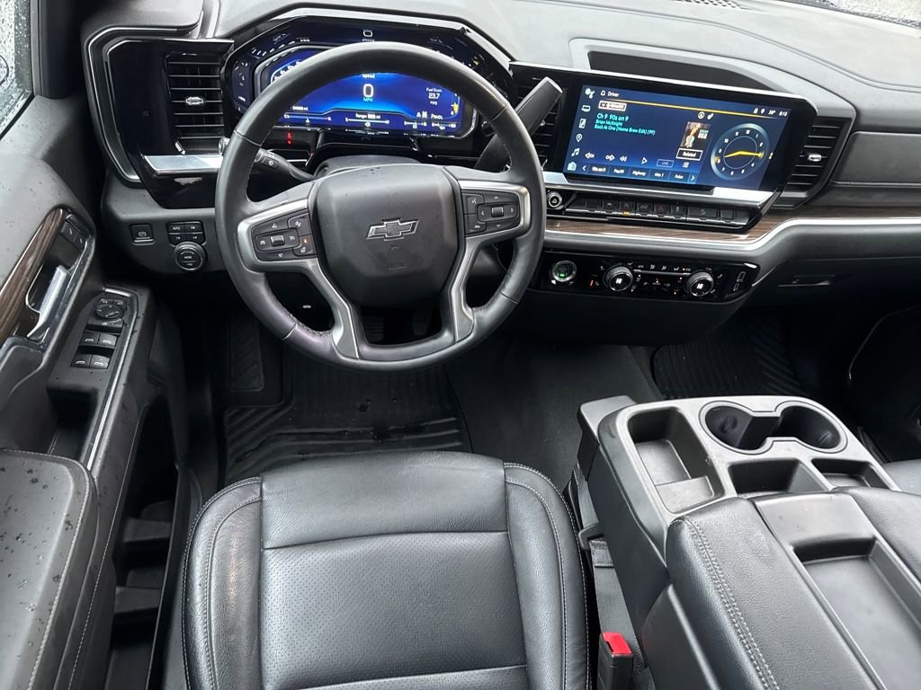 Used 2023 Chevrolet Silverado 1500 RST w/ Z71 Off-Road Package image 16