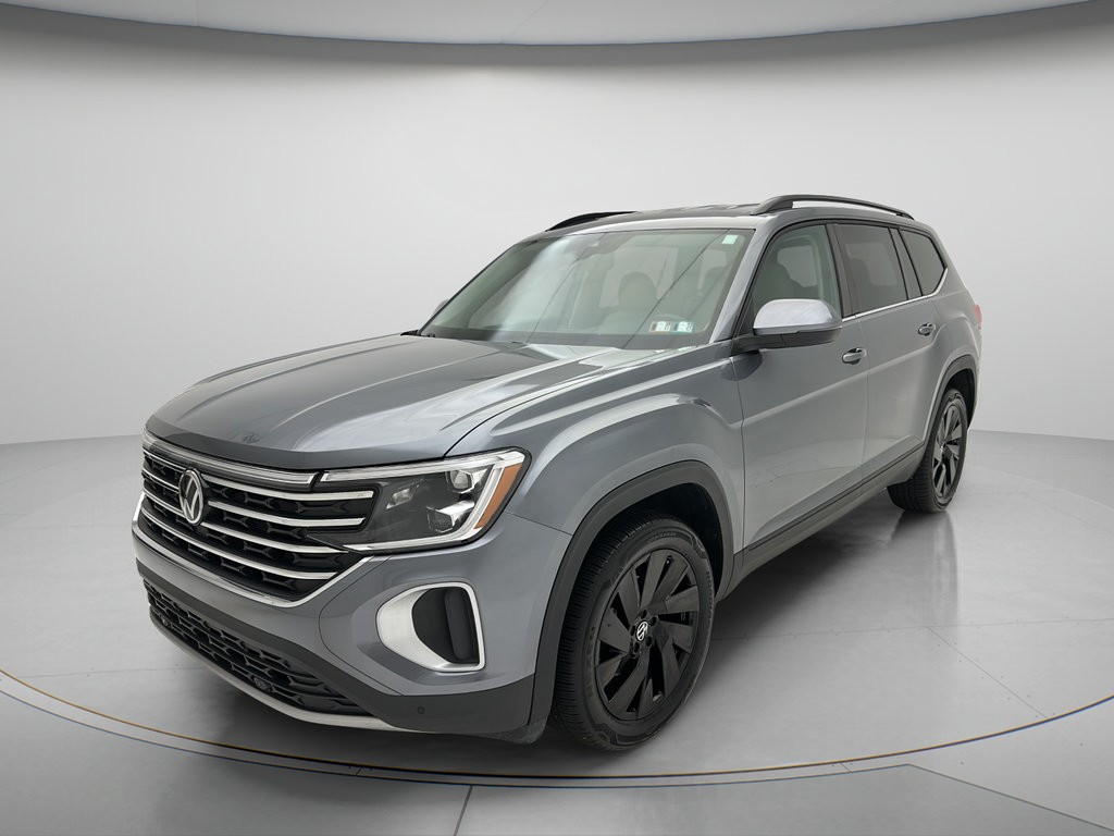 Used 2025 Volkswagen Atlas SE AWD/4WD image 3