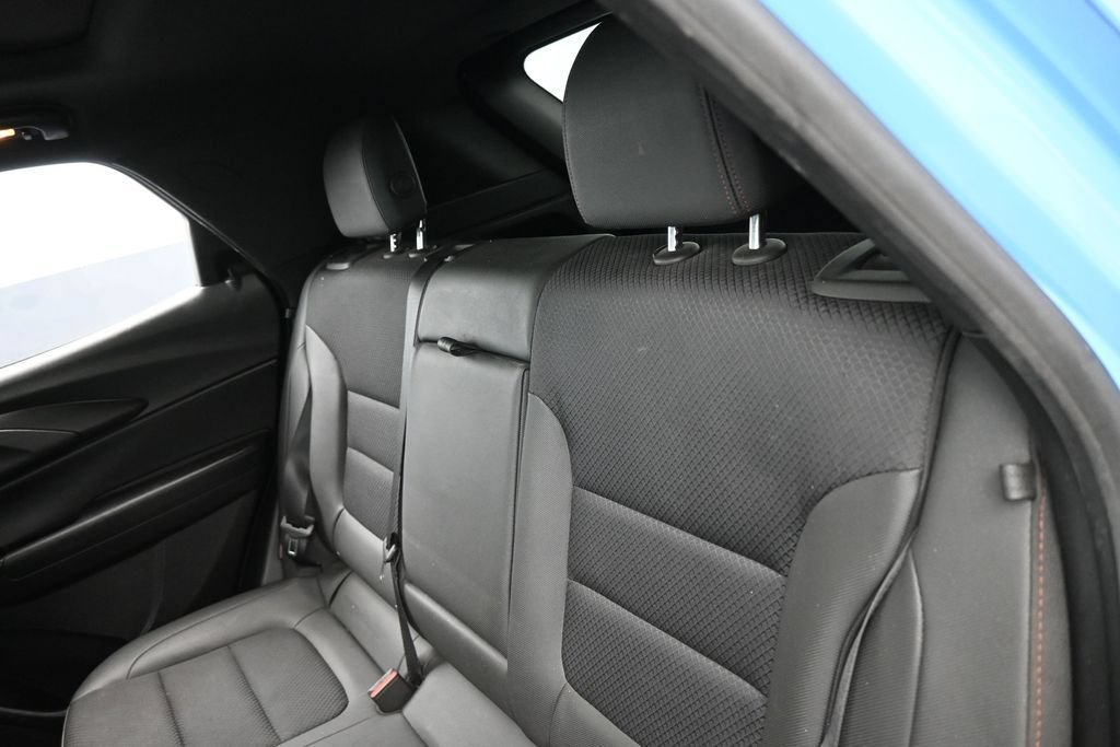 Used 2023 Chevrolet TrailBlazer RS w/ Sun and Liftgate Package FWD image 31
