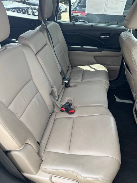 Used 2016 Honda Pilot Touring image 13