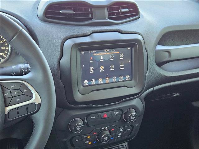 Used 2020 Jeep Renegade Latitude FWD image 13