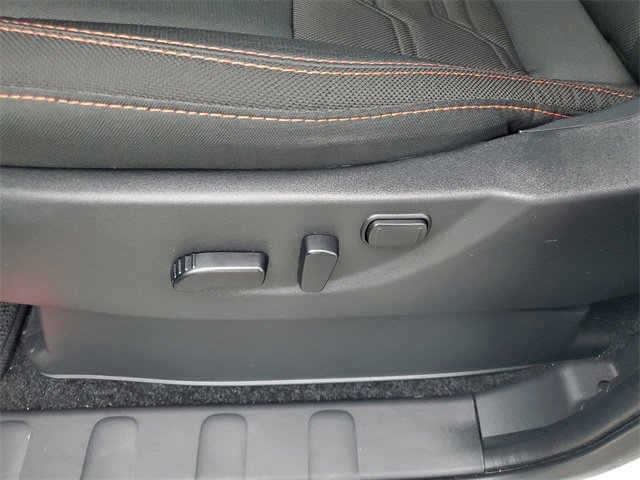 Used 2025 Nissan Frontier Pro-X image 23