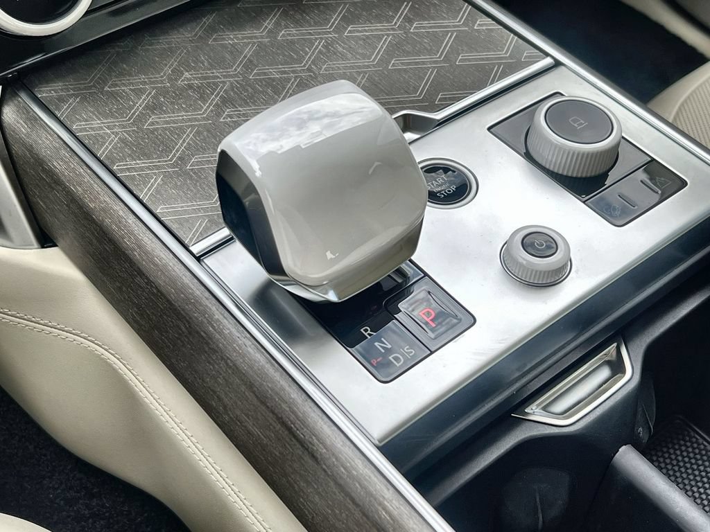 Certified 2023 Land Rover Range Rover SV AWD/4WD image 29
