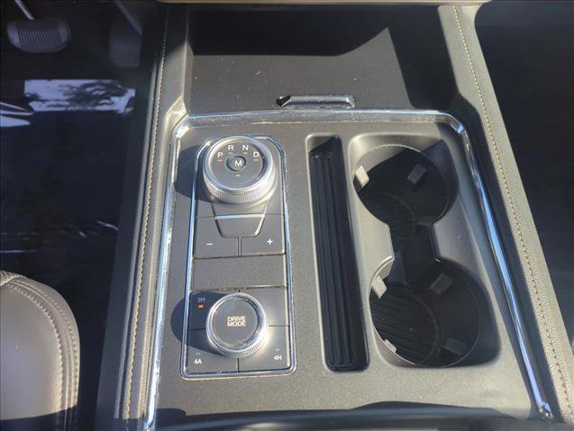 Used 2024 Ford Expedition Max XLT image 14
