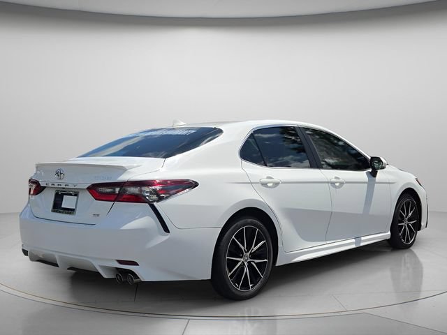 Used 2024 Toyota Camry SE FWD image 7