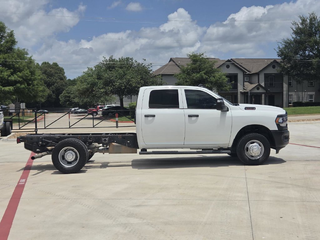 Used 2024 RAM 3500 Tradesman w/ Electrical Accessory Group AWD/4WD image 9