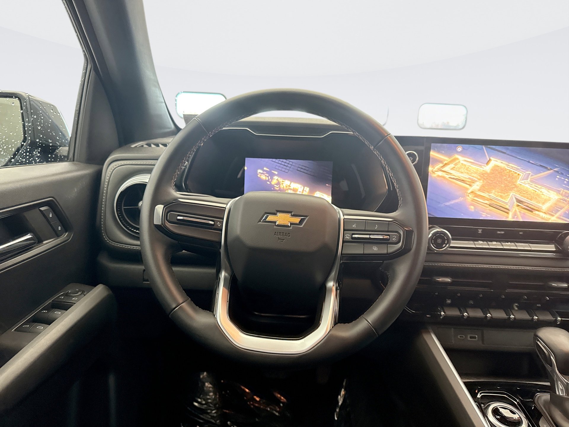 Used 2023 Chevrolet Colorado LT image 12