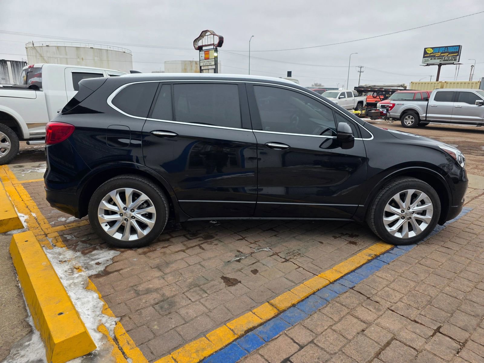 Used 2016 Buick Envision Premium AWD/4WD image 4