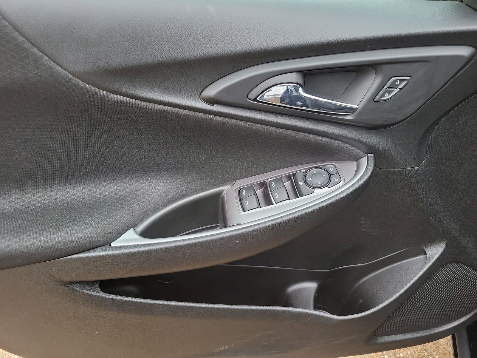 Used 2023 Chevrolet Malibu LS FWD image 21