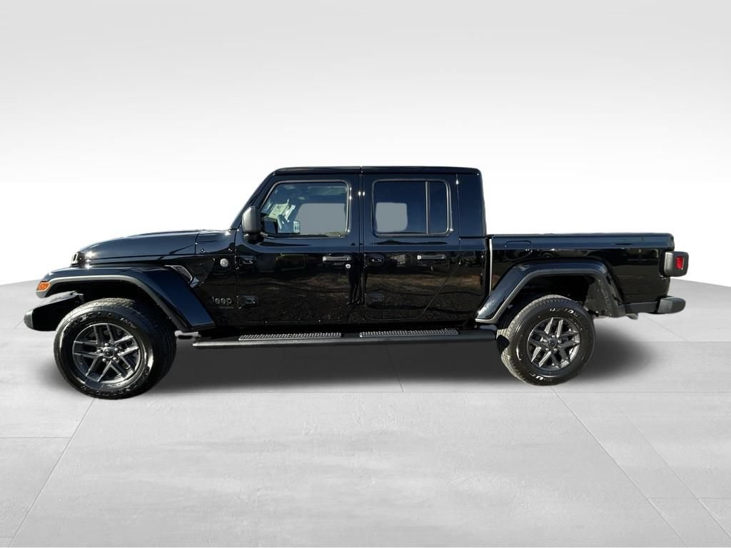 New 2026 Jeep Gladiator Sport AWD/4WD image 22