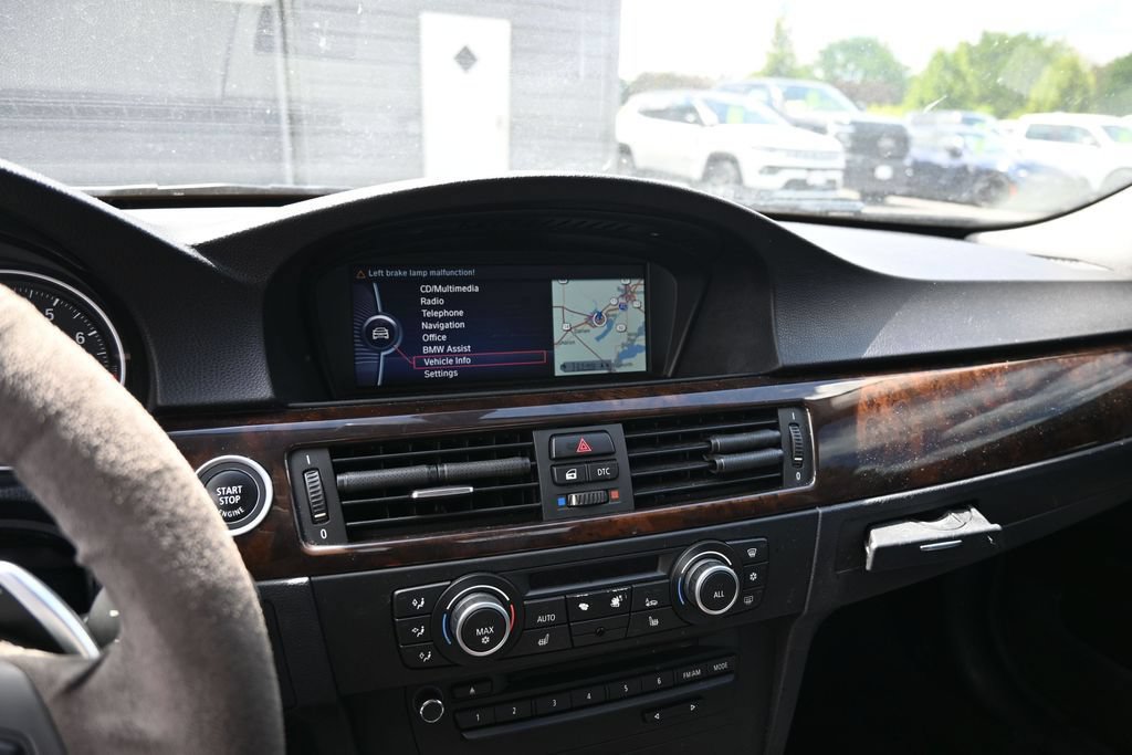 Used 2011 BMW 335i Sedan RWD image 21