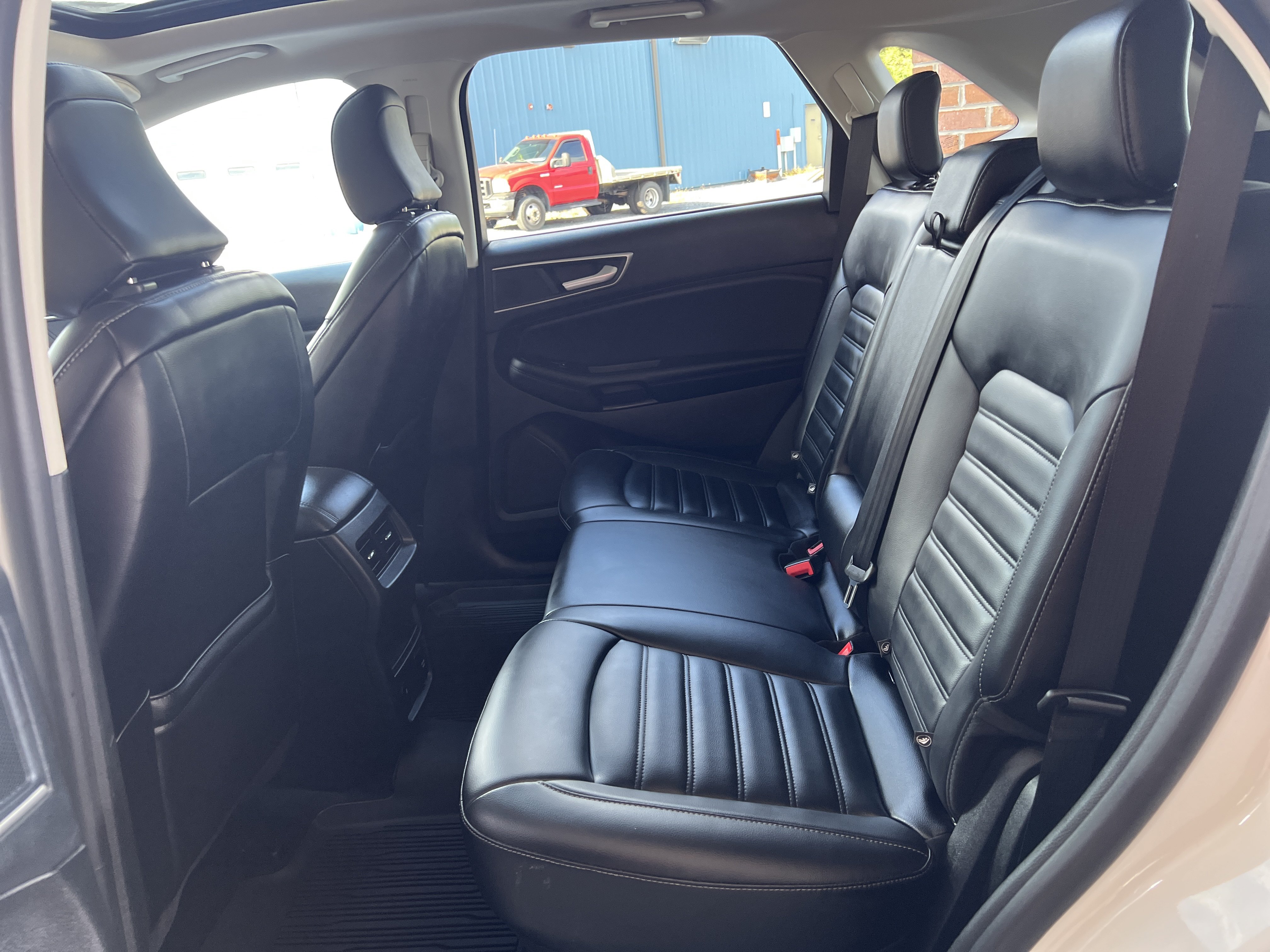 Used 2024 Ford Edge SEL w/ Convenience Package AWD/4WD image 18