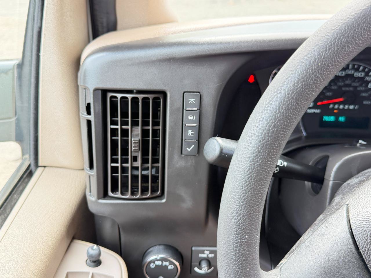 Used 2019 GMC Savana 3500 RWD image 49