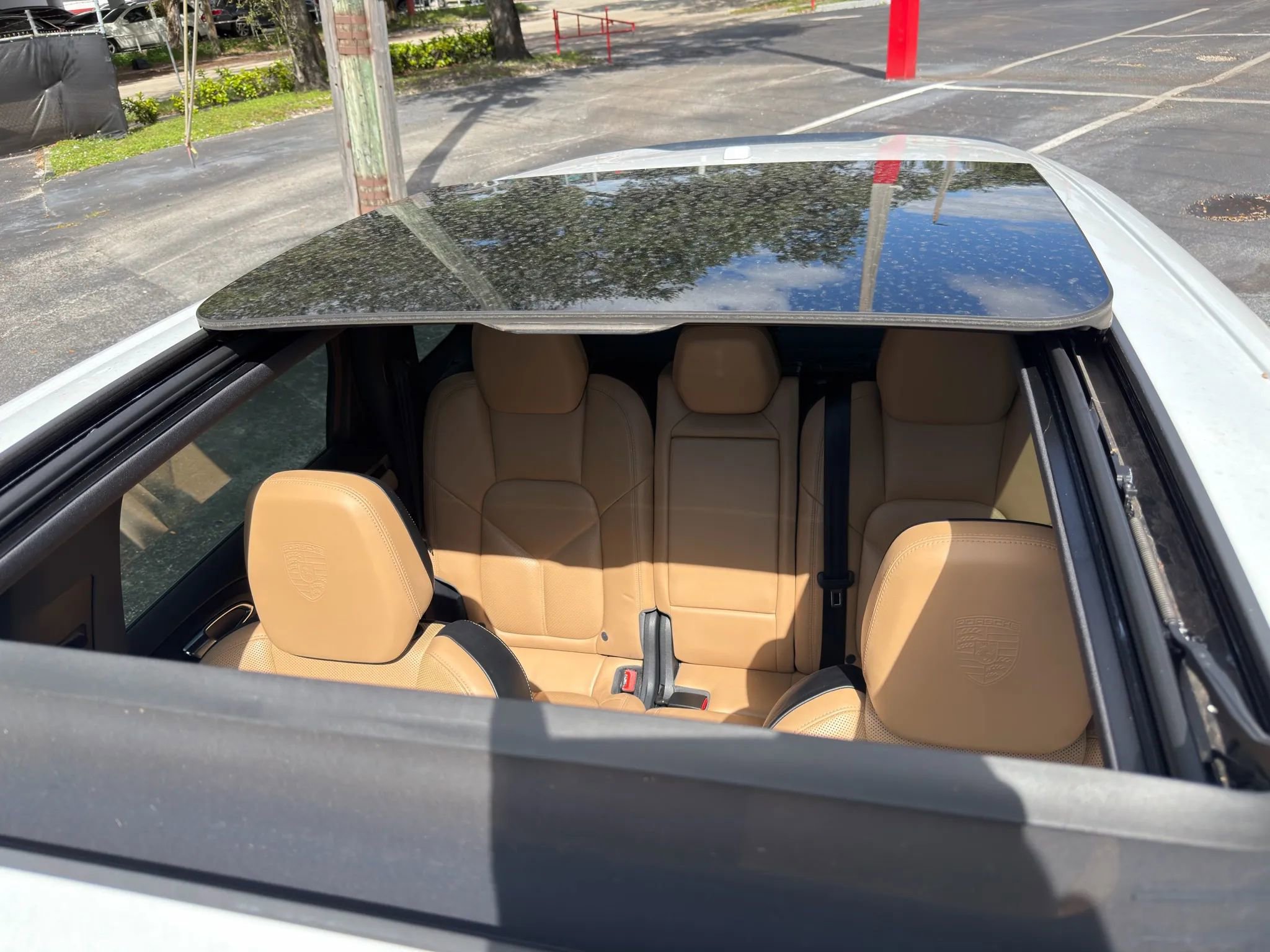 Used 2016 Porsche Cayenne S w/ Premium Package image 26