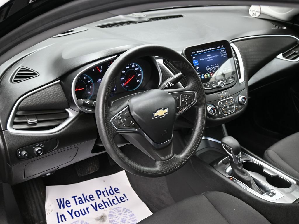 Used 2023 Chevrolet Malibu LT image 17