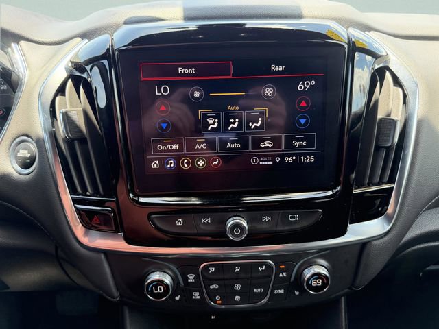 Used 2023 Chevrolet Traverse LT AWD/4WD image 27