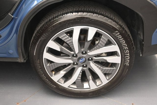 Used 2025 Subaru Forester Touring AWD/4WD image 14