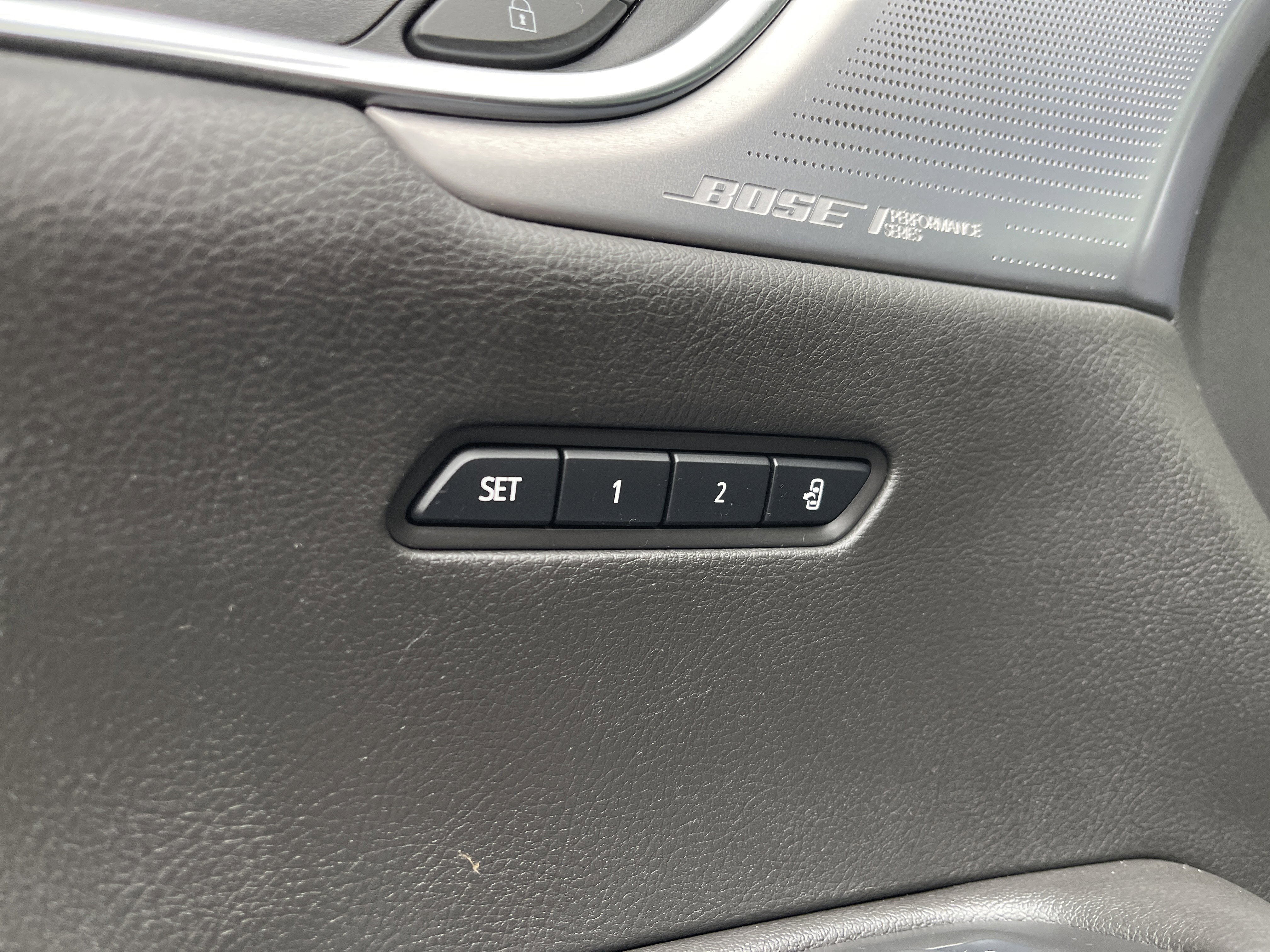 Used 2023 Cadillac XT6 Sport w/ Technology Package image 20