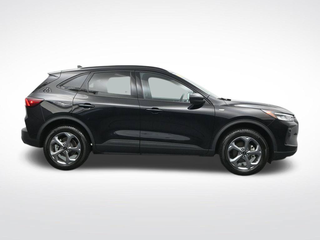 Used 2025 Ford Escape ST-Line AWD/4WD image 4