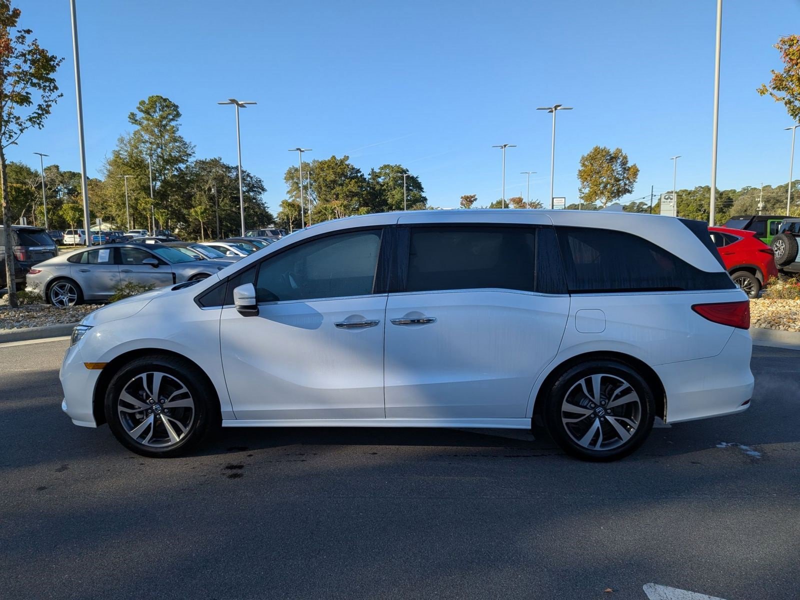 Used 2023 Honda Odyssey Touring image 6