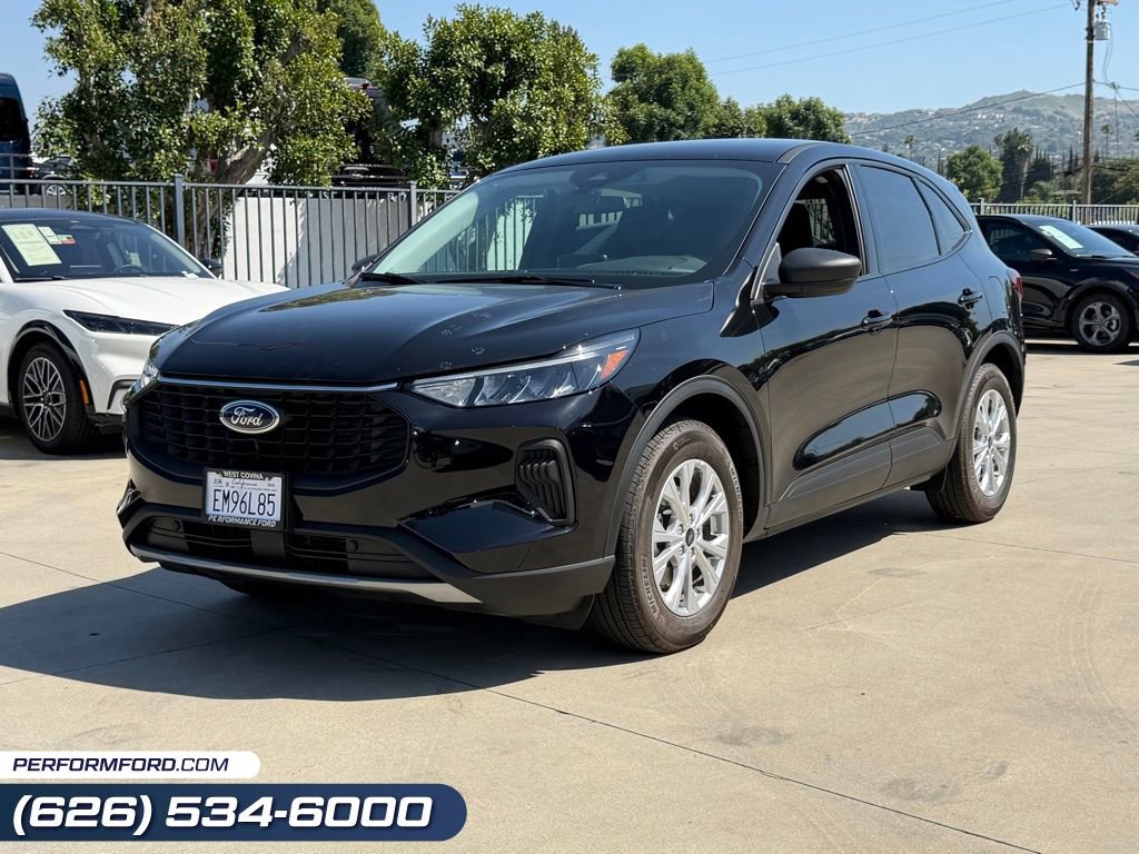 New 2025 Ford Escape Active FWD image 1