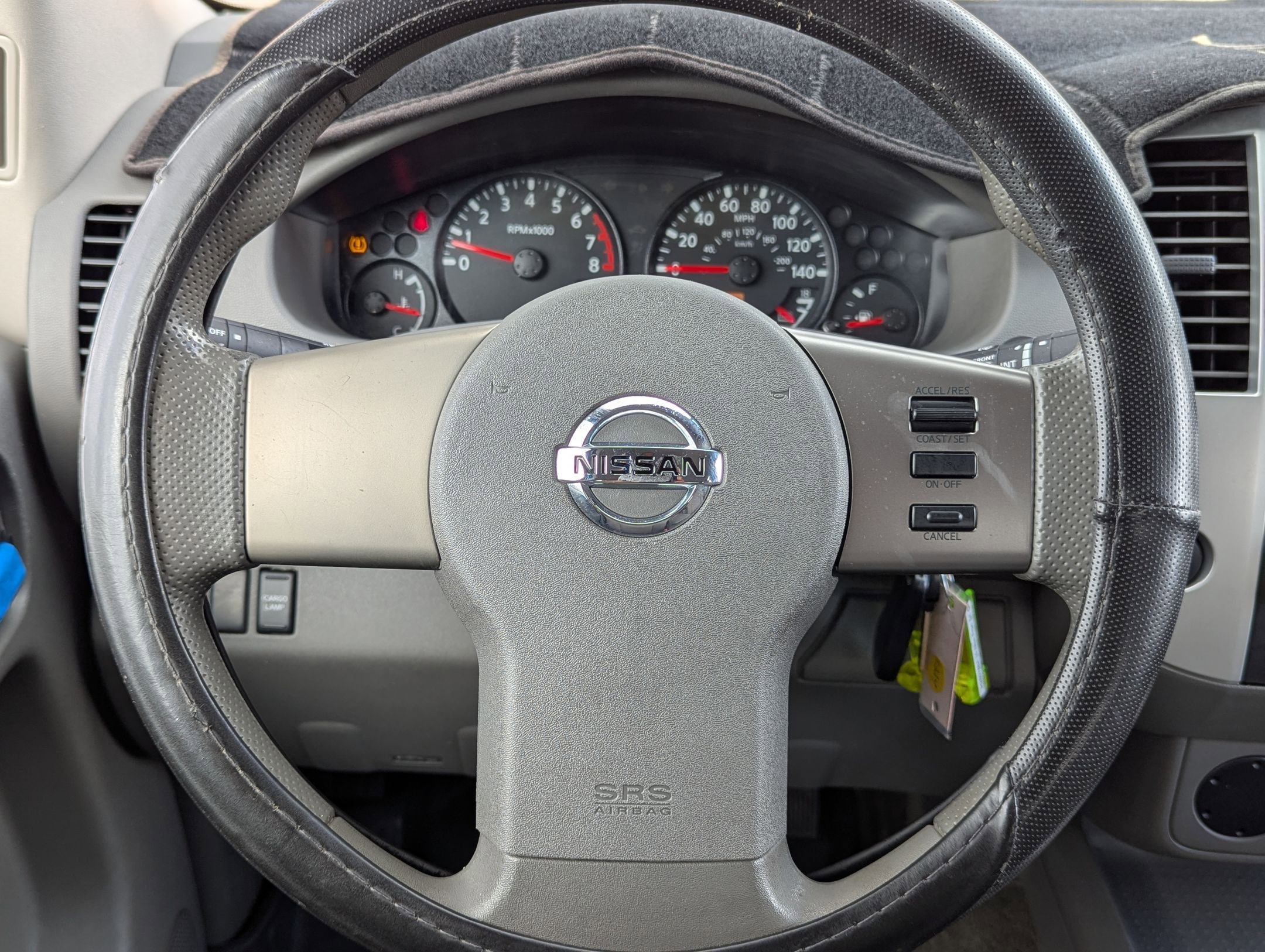 Used 2010 Nissan Frontier SE image 20