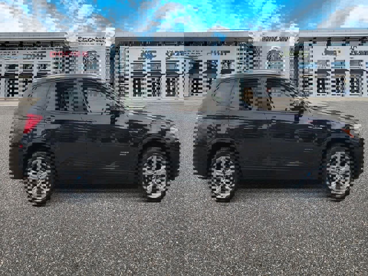 Used 2017 BMW X3 sDrive28i image 9