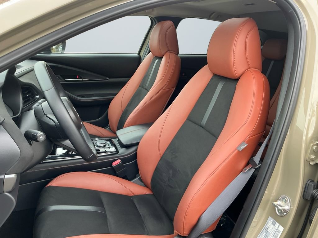 Used 2025 MAZDA CX-30 Carbon image 10