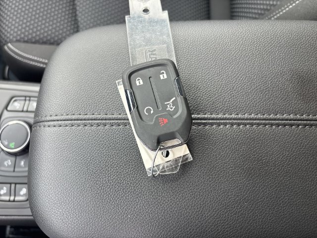 Certified 2024 GMC Terrain SLE w/ Driver Convenience Package FWD image 32
