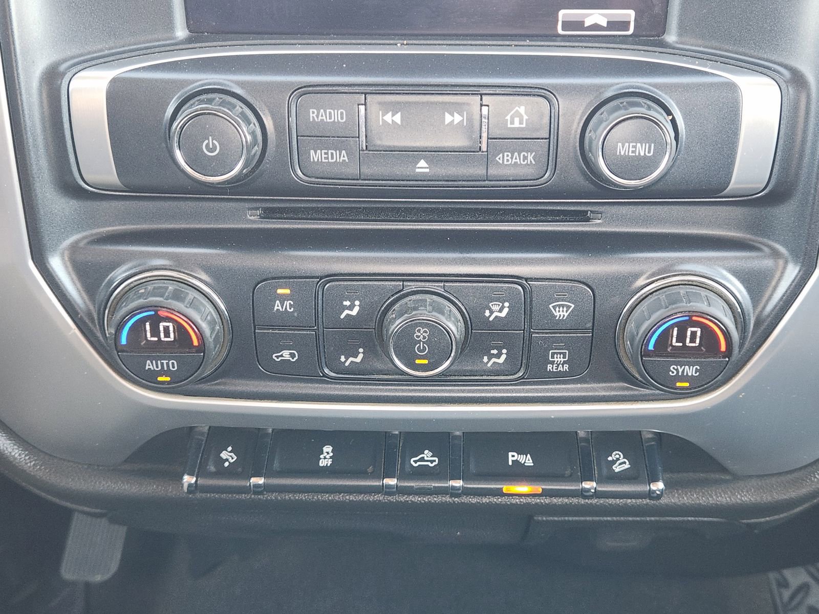 Used 2018 GMC Sierra 2500 SLE w/ HD SLE Preferred Plus Package image 19