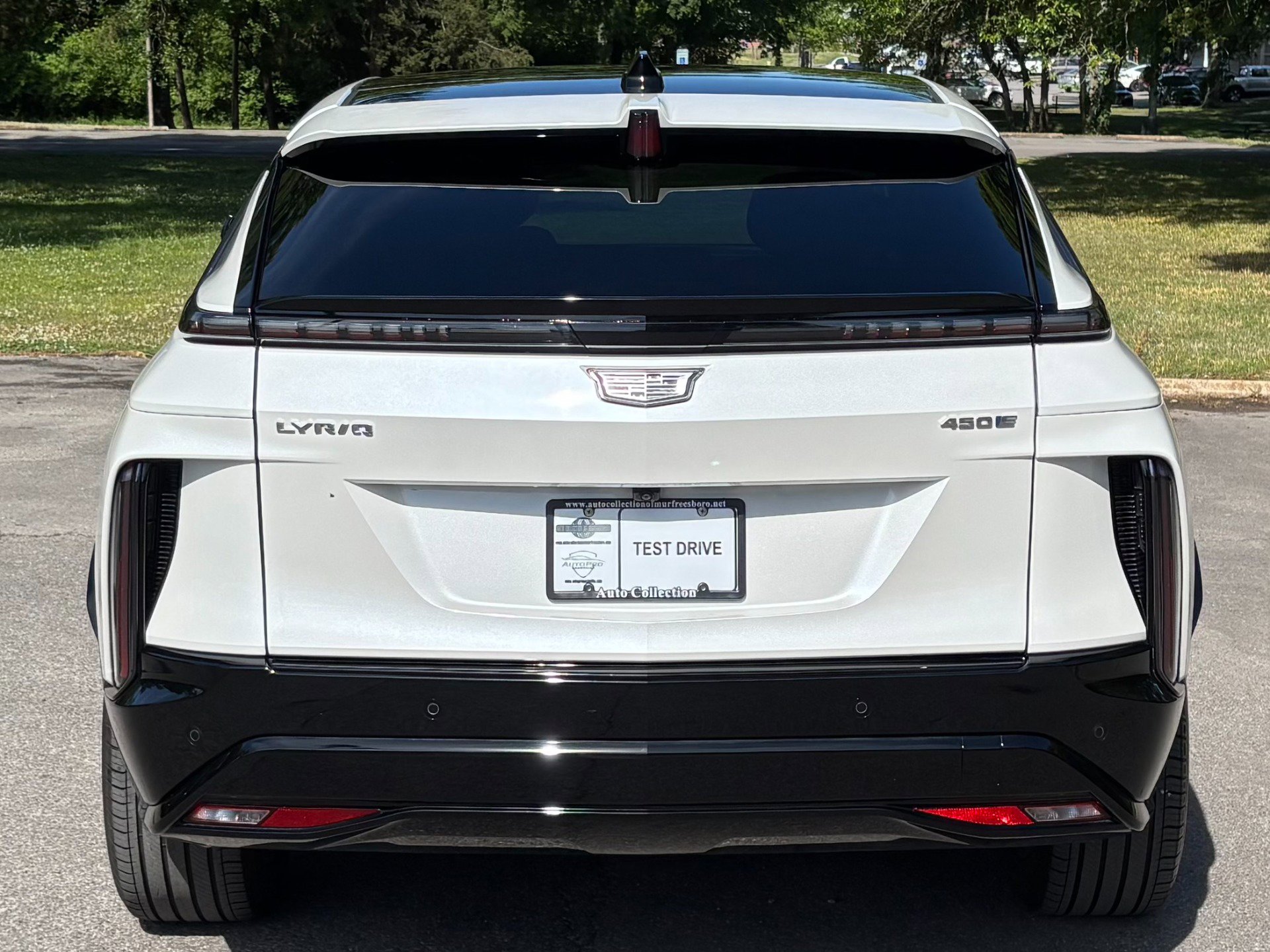 Used 2024 Cadillac Lyriq Sport RWD image 5