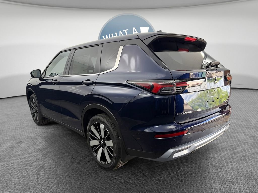 New 2026 Mitsubishi Outlander SE AWD/4WD image 6