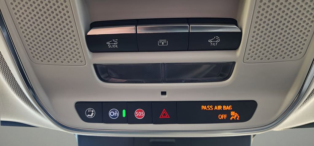 Used 2025 Buick Enclave Avenir w/ Super Cruise Package image 42