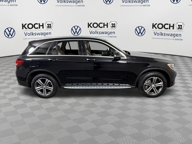 Used 2017 Mercedes-Benz GLC 300 4MATIC image 9