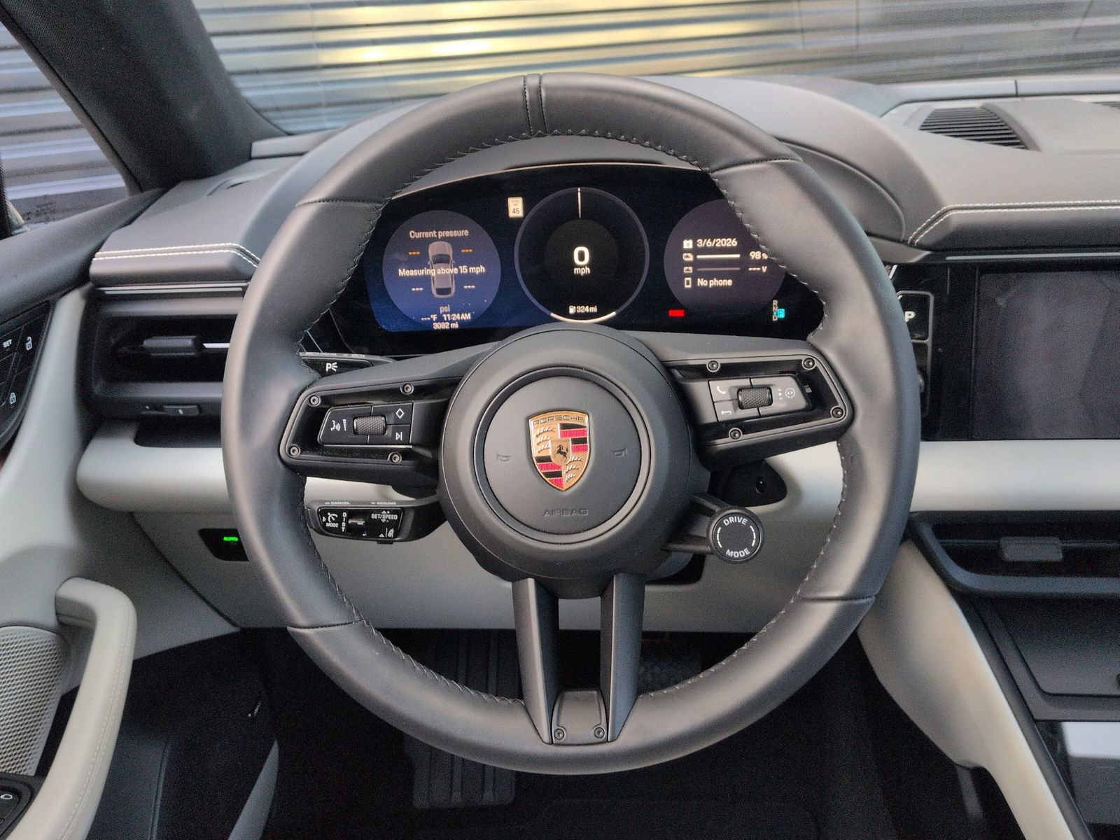 Certified 2025 Porsche Macan Electric image 16