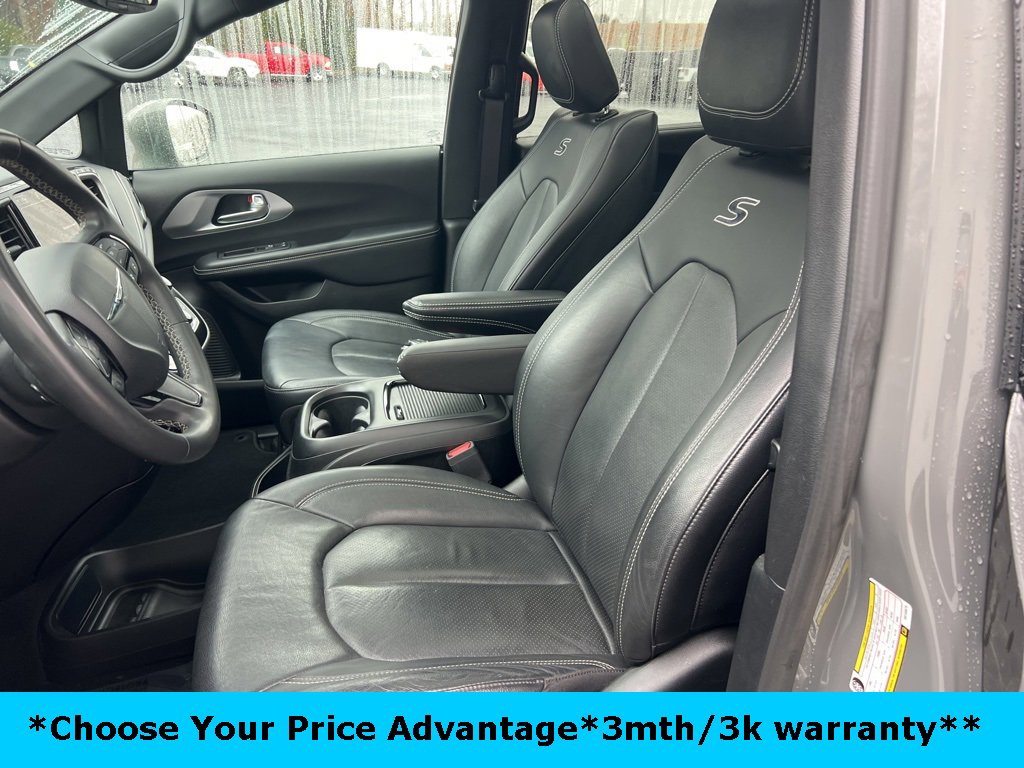 Certified 2022 Chrysler Pacifica Touring-L w/ S Appearance Package image 51