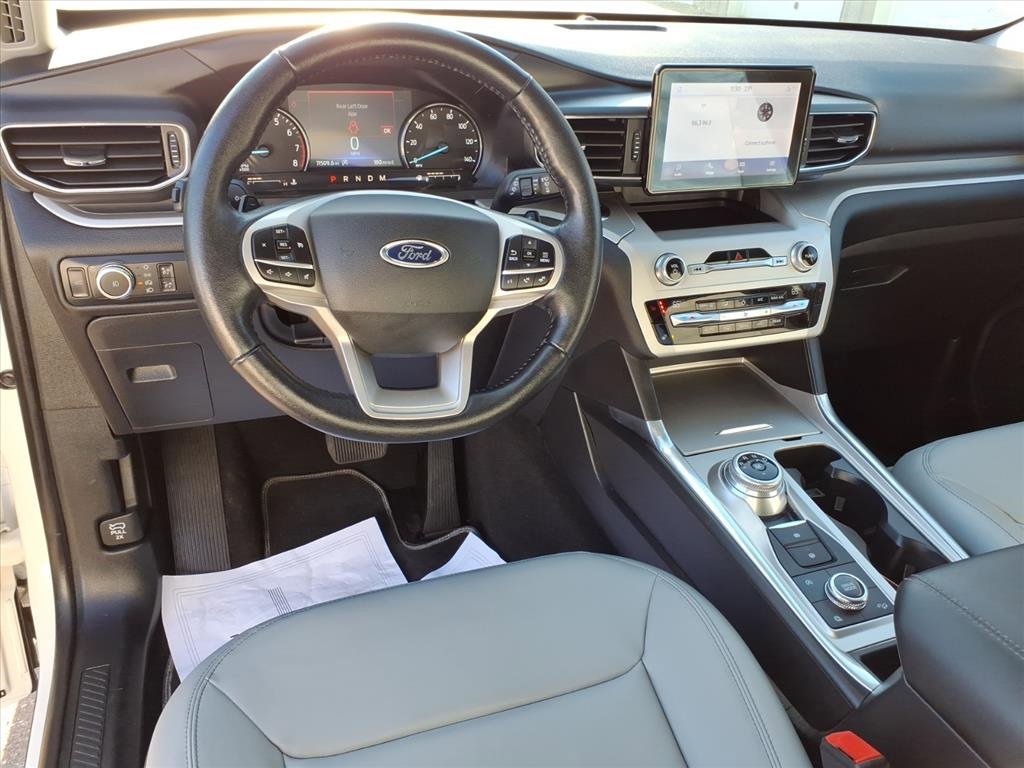 Used 2021 Ford Explorer XLT w/ Equipment Group 202A image 16