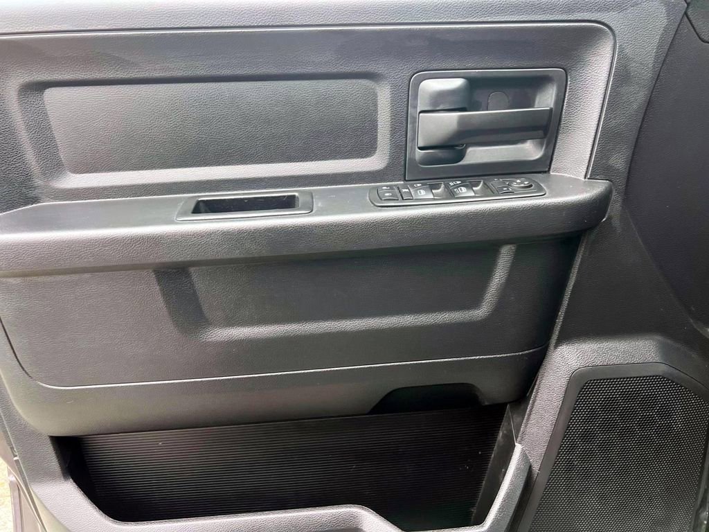 Used 2015 RAM 1500 Express image 15