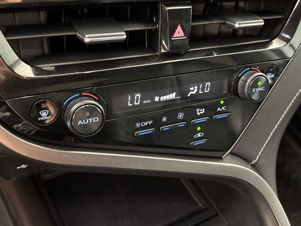 Used 2024 Toyota Camry SE w/ Convenience Package FWD image 34