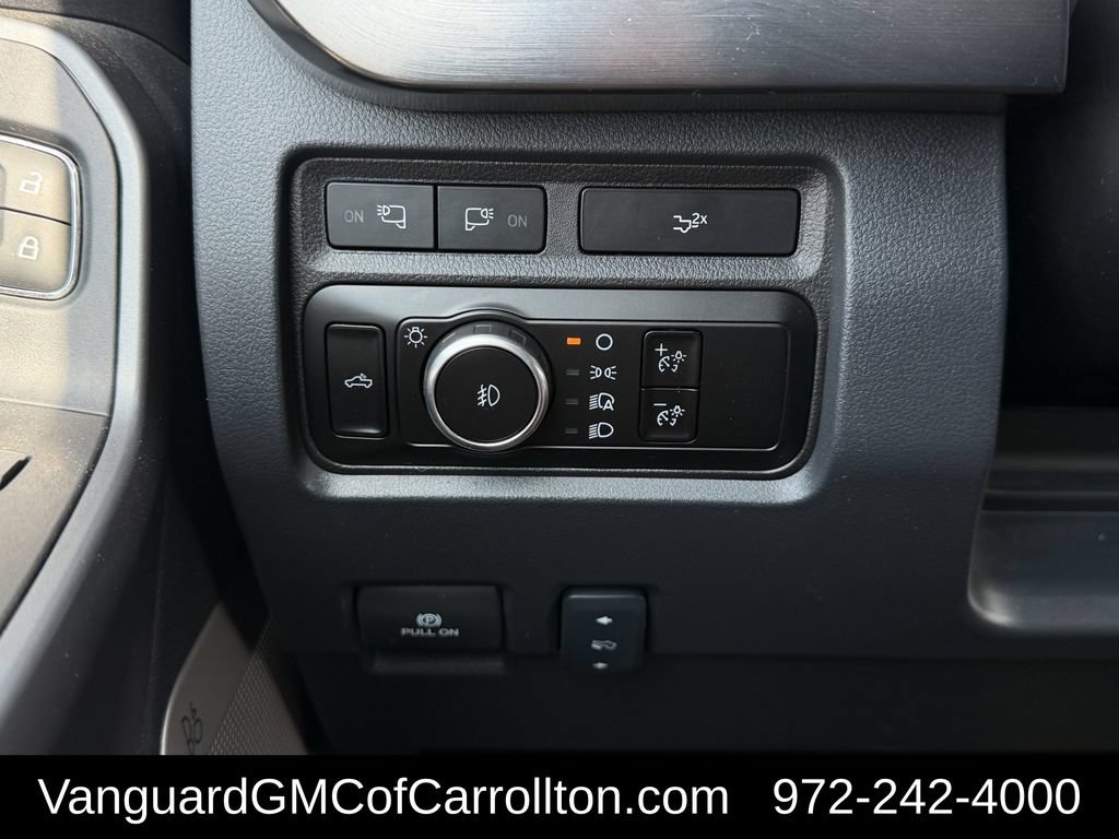 Used 2024 Ford F250 Lariat AWD/4WD image 28