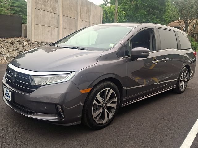 Used 2024 Honda Odyssey Touring image 3