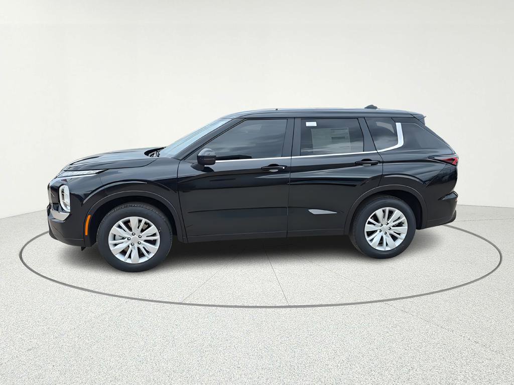 New 2026 Mitsubishi Outlander ES image 3