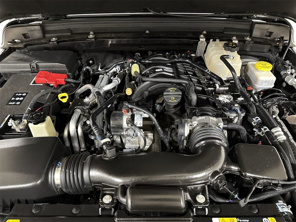 Used 2023 Jeep Wrangler Altitude image 25