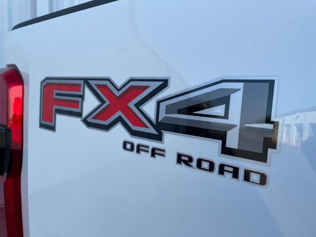 Used 2025 Ford F350 Lariat w/ Chrome Package image 47