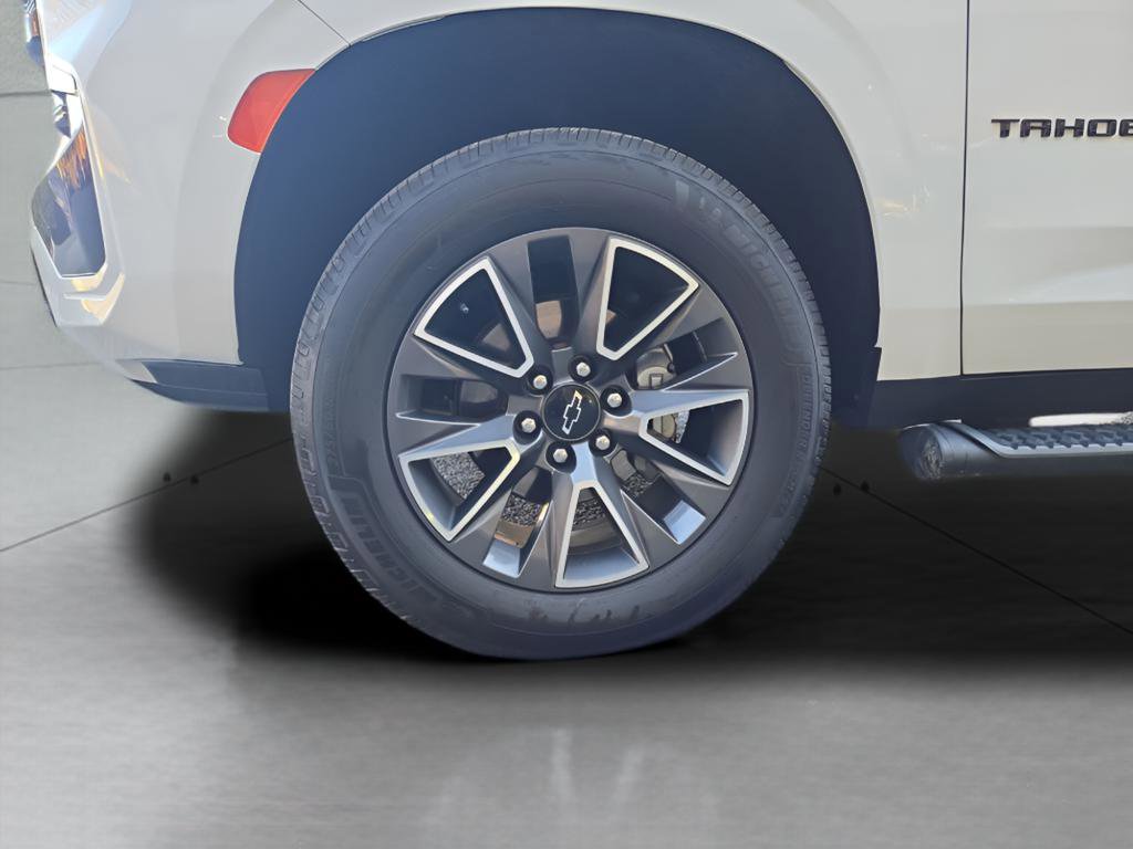 Used 2023 Chevrolet Tahoe Z71 w/ Luxury Package AWD/4WD image 6