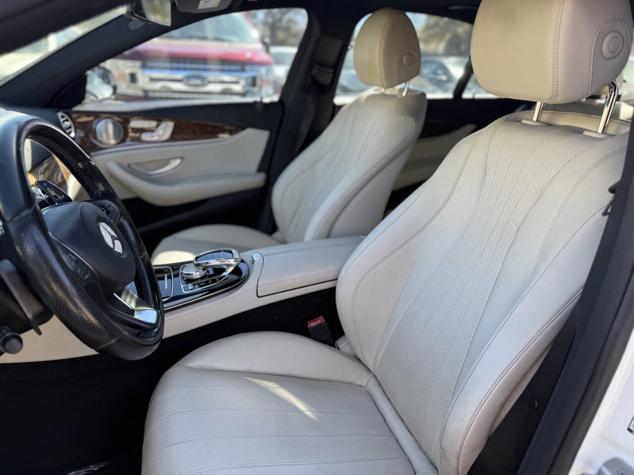 Used 2017 Mercedes-Benz E 300 4MATIC image 12